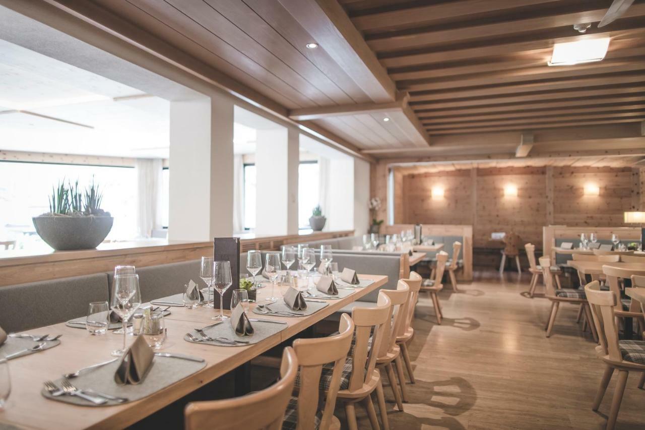 Hotel Adler Ahrntal Bagian luar foto